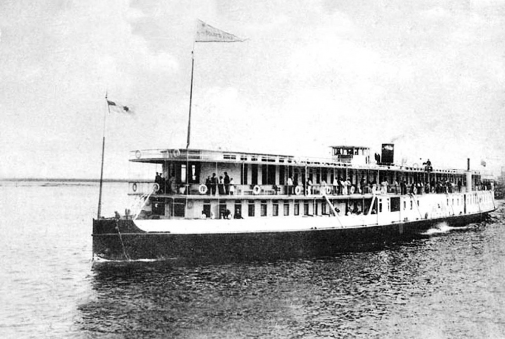 Дворец-пароход Витязь, 1912.jpg