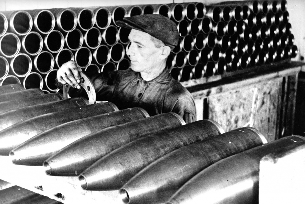 6. Проверка снарядов.1943.jpg 6. Проверка снарядов.1943.jpg