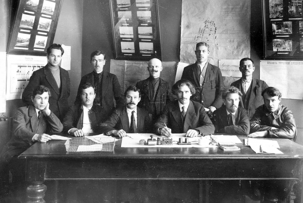 Члены коллегии заводоуправления и заводского комитета. 1919.jpg Члены коллегии заводоуправления и заводского комитета. 1919.jpg