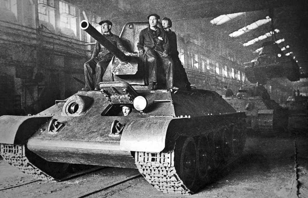 1942. Завод № 112. Т-34-76. Красное Сормово.jpg 1942. Завод № 112. Т-34-76. Красное Сормово.jpg