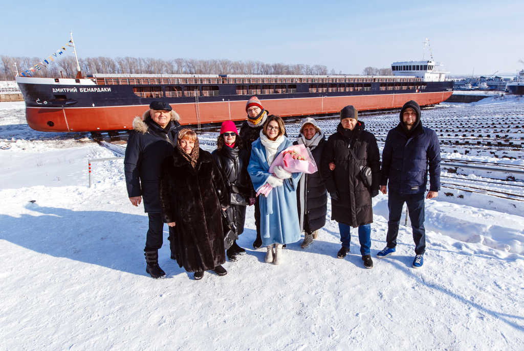 потомки Бенардаки на спуске.jpg потомки Бенардаки на спуске.jpg